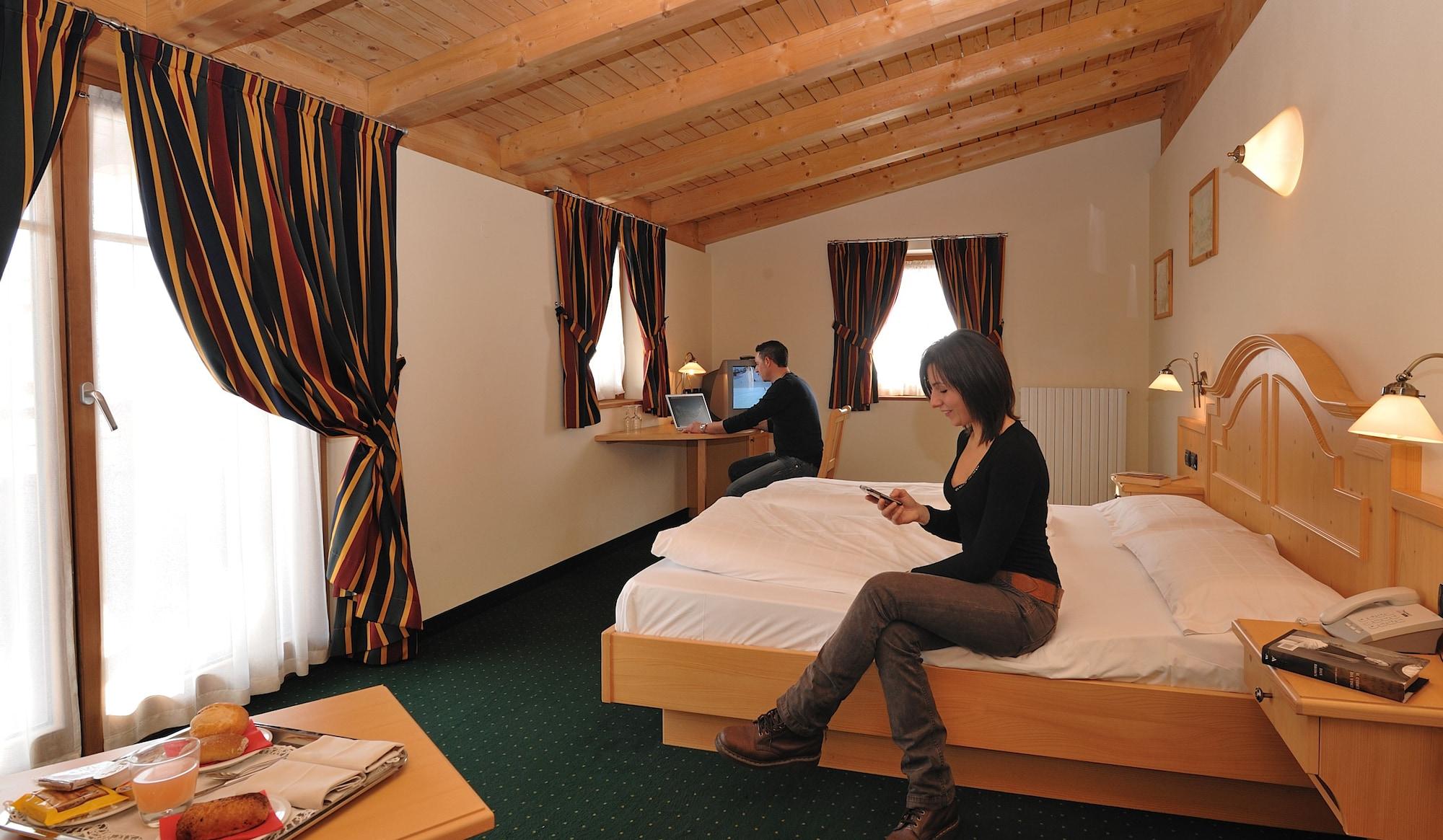Hotel Touring 4*