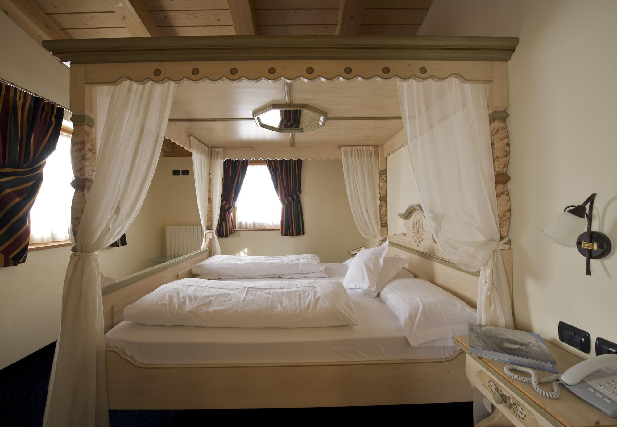 Touring Hotel 4*